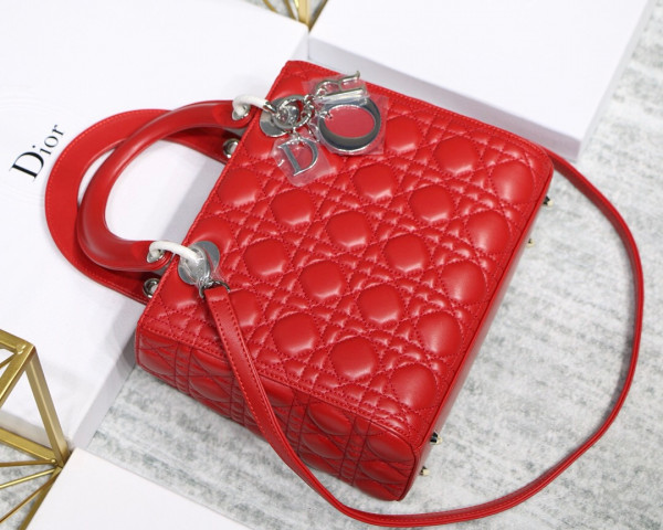 SALVATORE FERRAGAMO BELT [C21JY-021125] CELINE CHANEL ACCESSORIES LOEWE SHOES LOUIS VUITTON DIRO YSL OTHER BRAND HANDBAGS BALENCIAGA BOTTEGA VENETA GOYARD HERMES BURBERRY VALENTINO GUCCI FENDI MIUMIU CHLOE PRADA BVLGARI SUITCASE NEW ARRIVAL 
