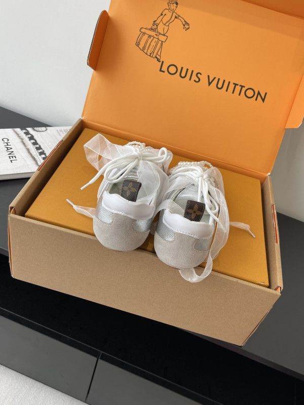 LOUIS VUITTON Sneakerina [C21JW-081137] CELINE CHANEL ACCESSORIES LOEWE SHOES LOUIS VUITTON DIRO YSL OTHER BRAND HANDBAGS BALENCIAGA BOTTEGA VENETA GOYARD HERMES BURBERRY VALENTINO GUCCI FENDI MIUMIU CHLOE PRADA BVLGARI SUITCASE NEW ARRIVAL 