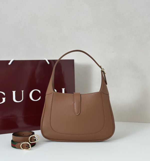 Gucci Jackie 1961 small shoulder bag-27.5*19*4CM [810232棕色] CELINE CHANEL ACCESSORIES LOEWE SHOES LOUIS VUITTON DIRO YSL OTHER BRAND HANDBAGS BALENCIAGA BOTTEGA VENETA GOYARD HERMES BURBERRY VALENTINO GUCCI FENDI MIUMIU CHLOE PRADA BVLGARI SUITCASE NEW ARRIVAL 