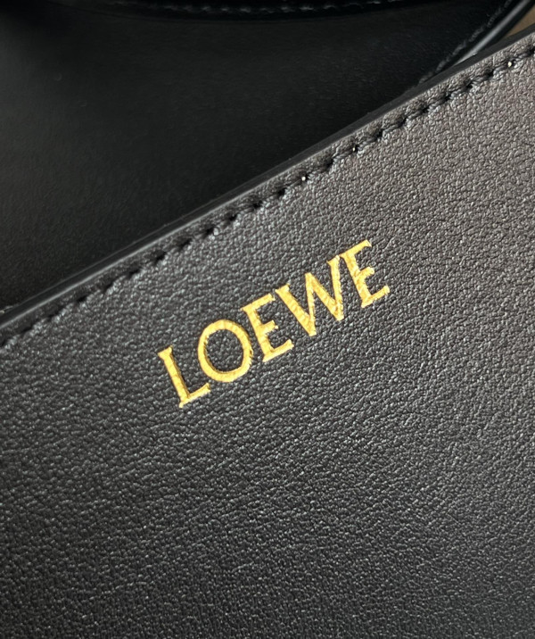 Lowee Puzzle Fold medium Tote - 25.5X14.5X31.5cm [C21JP-031344] CELINE CHANEL ACCESSORIES LOEWE SHOES LOUIS VUITTON DIRO YSL OTHER BRAND HANDBAGS BALENCIAGA BOTTEGA VENETA GOYARD HERMES BURBERRY VALENTINO GUCCI FENDI MIUMIU CHLOE PRADA BVLGARI SUITCASE NEW ARRIVAL 