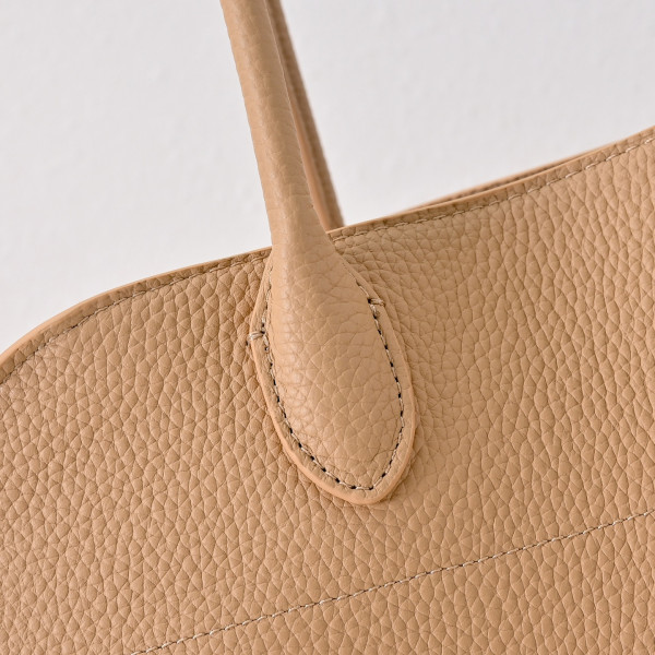 THE ROW MARGAUX 12 - 38x18x23CM [C21JN-082821] CELINE CHANEL ACCESSORIES LOEWE SHOES LOUIS VUITTON DIRO YSL OTHER BRAND HANDBAGS BALENCIAGA BOTTEGA VENETA GOYARD HERMES BURBERRY VALENTINO GUCCI FENDI MIUMIU CHLOE PRADA BVLGARI SUITCASE NEW ARRIVAL 