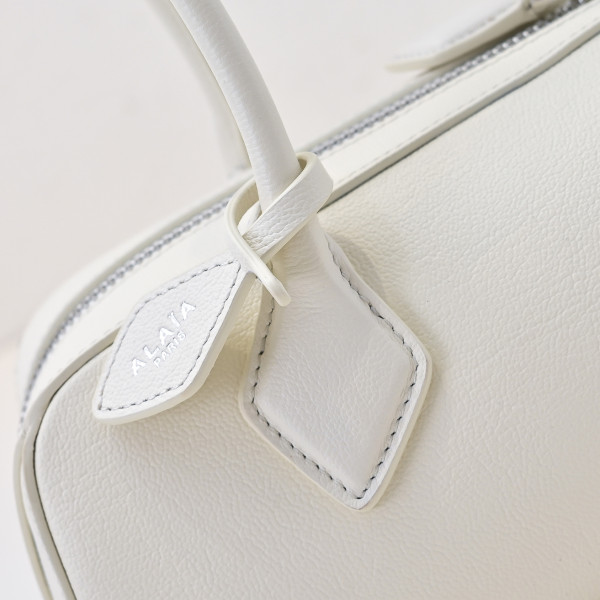 ALA?A LE TECKEL SHOULDER BAG - 33*10*9.5cm [C21JN-081618] CELINE CHANEL ACCESSORIES LOEWE SHOES LOUIS VUITTON DIRO YSL OTHER BRAND HANDBAGS BALENCIAGA BOTTEGA VENETA GOYARD HERMES BURBERRY VALENTINO GUCCI FENDI MIUMIU CHLOE PRADA BVLGARI SUITCASE NEW ARRIVAL 