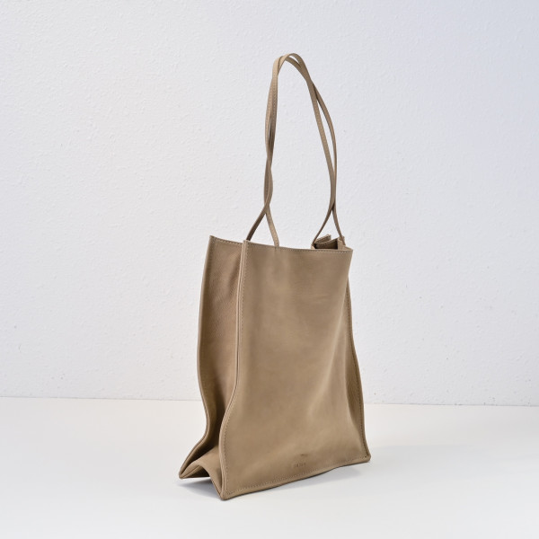 The row To Go large tote bag - 24x28x9.5CM [C21JN-080755] CELINE CHANEL ACCESSORIES LOEWE SHOES LOUIS VUITTON DIRO YSL OTHER BRAND HANDBAGS BALENCIAGA BOTTEGA VENETA GOYARD HERMES BURBERRY VALENTINO GUCCI FENDI MIUMIU CHLOE PRADA BVLGARI SUITCASE NEW ARRIVAL 