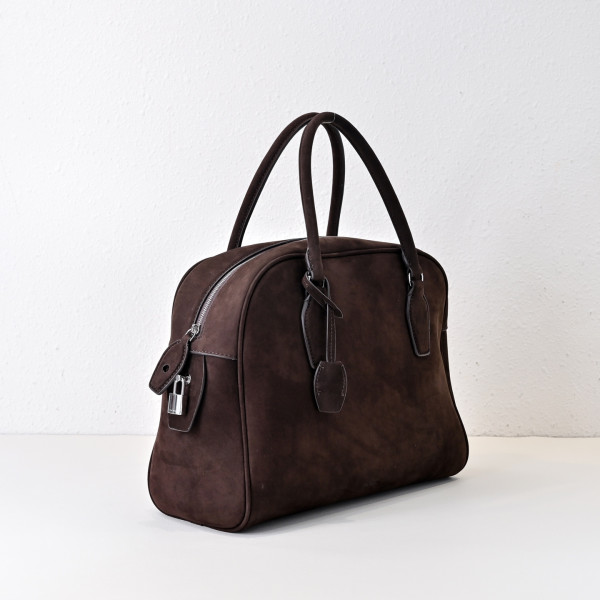The row Park Bowling bag - 32*13*28CM [C21JN-080236] CELINE CHANEL ACCESSORIES LOEWE SHOES LOUIS VUITTON DIRO YSL OTHER BRAND HANDBAGS BALENCIAGA BOTTEGA VENETA GOYARD HERMES BURBERRY VALENTINO GUCCI FENDI MIUMIU CHLOE PRADA BVLGARI SUITCASE NEW ARRIVAL 