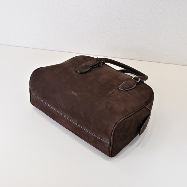 The row Park Bowling bag - 32*13*28CM [C21JN-080236] CELINE CHANEL ACCESSORIES LOEWE SHOES LOUIS VUITTON DIRO YSL OTHER BRAND HANDBAGS BALENCIAGA BOTTEGA VENETA GOYARD HERMES BURBERRY VALENTINO GUCCI FENDI MIUMIU CHLOE PRADA BVLGARI SUITCASE NEW ARRIVAL 