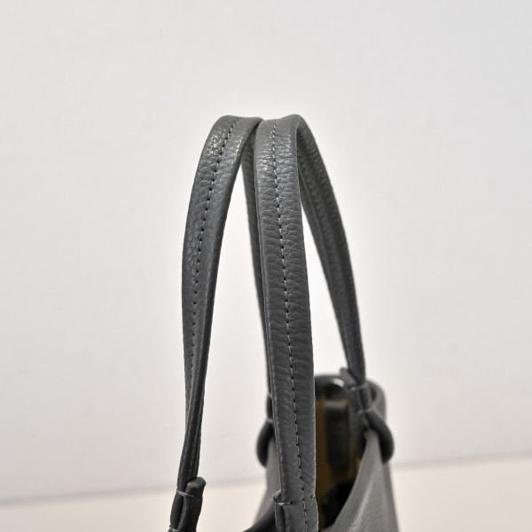 THE ROW park tote mini bag - 20*19*9CM [C21JN-075534] CELINE CHANEL ACCESSORIES LOEWE SHOES LOUIS VUITTON DIRO YSL OTHER BRAND HANDBAGS BALENCIAGA BOTTEGA VENETA GOYARD HERMES BURBERRY VALENTINO GUCCI FENDI MIUMIU CHLOE PRADA BVLGARI SUITCASE NEW ARRIVAL 