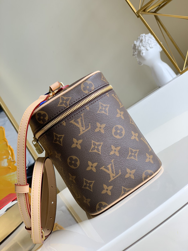 Louis Vuitton Nice BB [M42265] CELINE CHANEL ACCESSORIES LOEWE SHOES LOUIS VUITTON DIRO YSL OTHER BRAND HANDBAGS BALENCIAGA BOTTEGA VENETA GOYARD HERMES BURBERRY VALENTINO GUCCI FENDI MIUMIU CHLOE PRADA BVLGARI SUITCASE NEW ARRIVAL 