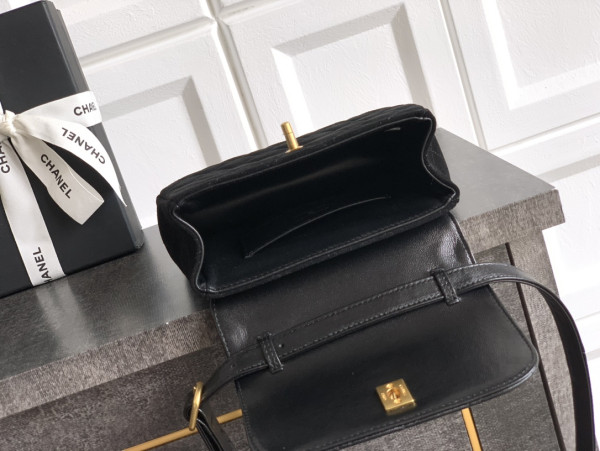 CL BAG - 14.5x18x6.5cm [C21JI-083842] CELINE CHANEL ACCESSORIES LOEWE SHOES LOUIS VUITTON DIRO YSL OTHER BRAND HANDBAGS BALENCIAGA BOTTEGA VENETA GOYARD HERMES BURBERRY VALENTINO GUCCI FENDI MIUMIU CHLOE PRADA BVLGARI SUITCASE NEW ARRIVAL 