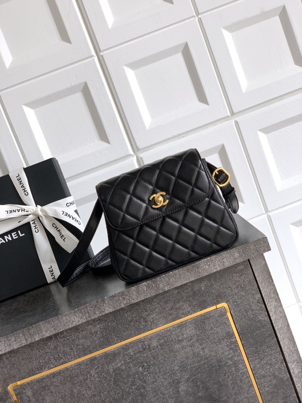 CL BAG - 14.5x18x6.5cm [C21JI-083720] CELINE CHANEL ACCESSORIES LOEWE SHOES LOUIS VUITTON DIRO YSL OTHER BRAND HANDBAGS BALENCIAGA BOTTEGA VENETA GOYARD HERMES BURBERRY VALENTINO GUCCI FENDI MIUMIU CHLOE PRADA BVLGARI SUITCASE NEW ARRIVAL 