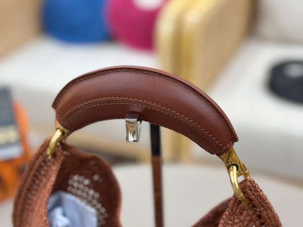 Chloe 25S summer banana hobo bag - 36*21.5*2cm [C21JI-075339] CELINE CHANEL ACCESSORIES LOEWE SHOES LOUIS VUITTON DIRO YSL OTHER BRAND HANDBAGS BALENCIAGA BOTTEGA VENETA GOYARD HERMES BURBERRY VALENTINO GUCCI FENDI MIUMIU CHLOE PRADA BVLGARI SUITCASE NEW ARRIVAL 