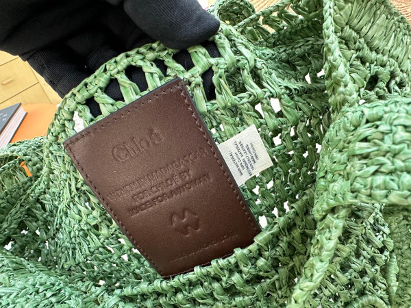 Chloe 25S summer banana tote - 37*33CM [C21JI-073417] CELINE CHANEL ACCESSORIES LOEWE SHOES LOUIS VUITTON DIRO YSL OTHER BRAND HANDBAGS BALENCIAGA BOTTEGA VENETA GOYARD HERMES BURBERRY VALENTINO GUCCI FENDI MIUMIU CHLOE PRADA BVLGARI SUITCASE NEW ARRIVAL 