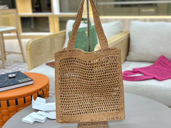 Chloe 25S summer banana tote - 37*33CM [C21JI-073327] CELINE CHANEL ACCESSORIES LOEWE SHOES LOUIS VUITTON DIRO YSL OTHER BRAND HANDBAGS BALENCIAGA BOTTEGA VENETA GOYARD HERMES BURBERRY VALENTINO GUCCI FENDI MIUMIU CHLOE PRADA BVLGARI SUITCASE NEW ARRIVAL 