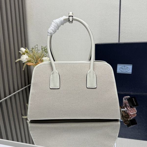 Prada Medium linen blend and leather tote bag - 35*22.5*18CM [1BG572-2] CELINE CHANEL ACCESSORIES LOEWE SHOES LOUIS VUITTON DIRO YSL OTHER BRAND HANDBAGS BALENCIAGA BOTTEGA VENETA GOYARD HERMES BURBERRY VALENTINO GUCCI FENDI MIUMIU CHLOE PRADA BVLGARI SUITCASE NEW ARRIVAL 