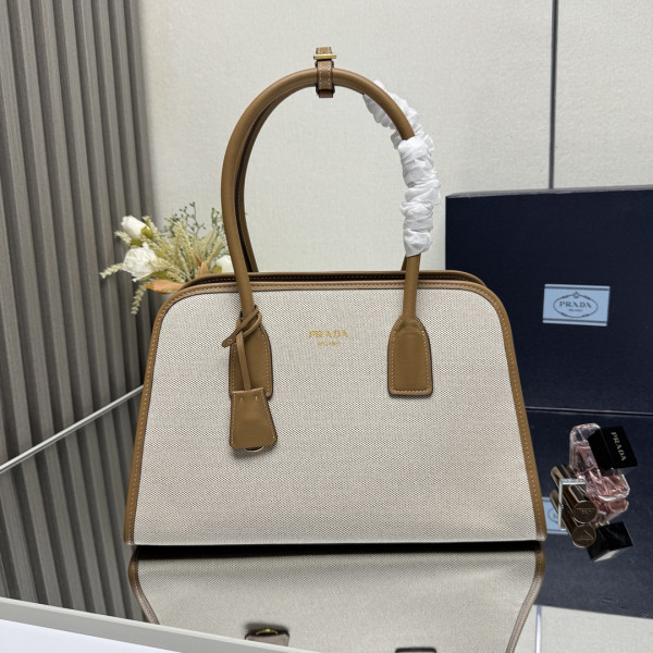 Prada Medium linen blend and leather tote bag - 35*22.5*18CM [1BG572] CELINE CHANEL ACCESSORIES LOEWE SHOES LOUIS VUITTON DIRO YSL OTHER BRAND HANDBAGS BALENCIAGA BOTTEGA VENETA GOYARD HERMES BURBERRY VALENTINO GUCCI FENDI MIUMIU CHLOE PRADA BVLGARI SUITCASE NEW ARRIVAL 