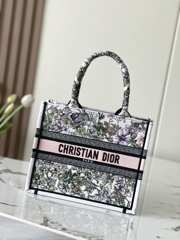 SMALL DIRO BOOK TOTE-26CM [C21H6-085359] CELINE CHANEL ACCESSORIES LOEWE SHOES LOUIS VUITTON DIRO YSL OTHER BRAND HANDBAGS BALENCIAGA BOTTEGA VENETA GOYARD HERMES BURBERRY VALENTINO GUCCI FENDI MIUMIU CHLOE PRADA BVLGARI SUITCASE NEW ARRIVAL 
