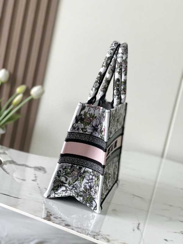 SMALL DIRO BOOK TOTE-26CM [C21H6-085359] CELINE CHANEL ACCESSORIES LOEWE SHOES LOUIS VUITTON DIRO YSL OTHER BRAND HANDBAGS BALENCIAGA BOTTEGA VENETA GOYARD HERMES BURBERRY VALENTINO GUCCI FENDI MIUMIU CHLOE PRADA BVLGARI SUITCASE NEW ARRIVAL 