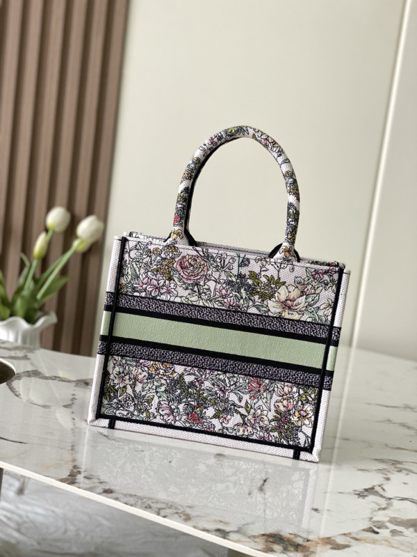 SMALL DIRO BOOK TOTE-26CM [C21H6-084430] CELINE CHANEL ACCESSORIES LOEWE SHOES LOUIS VUITTON DIRO YSL OTHER BRAND HANDBAGS BALENCIAGA BOTTEGA VENETA GOYARD HERMES BURBERRY VALENTINO GUCCI FENDI MIUMIU CHLOE PRADA BVLGARI SUITCASE NEW ARRIVAL 