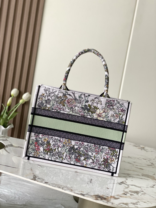 MEDIUM DIRO BOOK TOTE-36CM [C21H6-084326] CELINE CHANEL ACCESSORIES LOEWE SHOES LOUIS VUITTON DIRO YSL OTHER BRAND HANDBAGS BALENCIAGA BOTTEGA VENETA GOYARD HERMES BURBERRY VALENTINO GUCCI FENDI MIUMIU CHLOE PRADA BVLGARI SUITCASE NEW ARRIVAL 