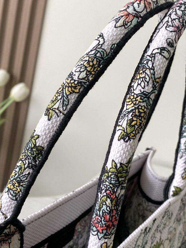 MEDIUM DIRO BOOK TOTE-36CM [C21H6-084326] CELINE CHANEL ACCESSORIES LOEWE SHOES LOUIS VUITTON DIRO YSL OTHER BRAND HANDBAGS BALENCIAGA BOTTEGA VENETA GOYARD HERMES BURBERRY VALENTINO GUCCI FENDI MIUMIU CHLOE PRADA BVLGARI SUITCASE NEW ARRIVAL 