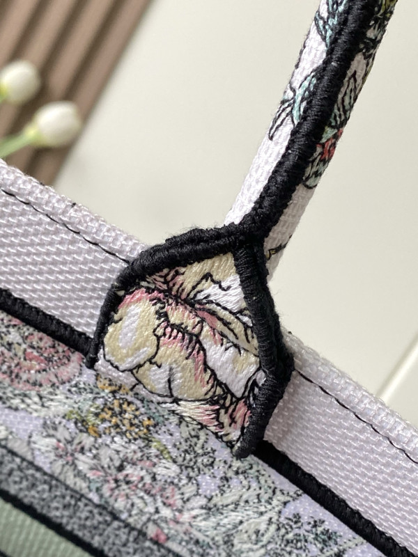 MEDIUM DIRO BOOK TOTE-36CM [C21H6-084326] CELINE CHANEL ACCESSORIES LOEWE SHOES LOUIS VUITTON DIRO YSL OTHER BRAND HANDBAGS BALENCIAGA BOTTEGA VENETA GOYARD HERMES BURBERRY VALENTINO GUCCI FENDI MIUMIU CHLOE PRADA BVLGARI SUITCASE NEW ARRIVAL 