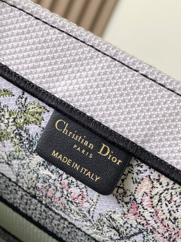 MEDIUM DIRO BOOK TOTE-36CM [C21H6-084326] CELINE CHANEL ACCESSORIES LOEWE SHOES LOUIS VUITTON DIRO YSL OTHER BRAND HANDBAGS BALENCIAGA BOTTEGA VENETA GOYARD HERMES BURBERRY VALENTINO GUCCI FENDI MIUMIU CHLOE PRADA BVLGARI SUITCASE NEW ARRIVAL 