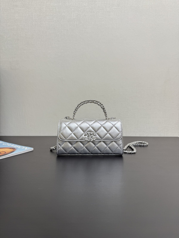 CL Kelly Bag - 18*10*4.5cm [C21H6-062742] CELINE CHANEL ACCESSORIES LOEWE SHOES LOUIS VUITTON DIRO YSL OTHER BRAND HANDBAGS BALENCIAGA BOTTEGA VENETA GOYARD HERMES BURBERRY VALENTINO GUCCI FENDI MIUMIU CHLOE PRADA BVLGARI SUITCASE NEW ARRIVAL 
