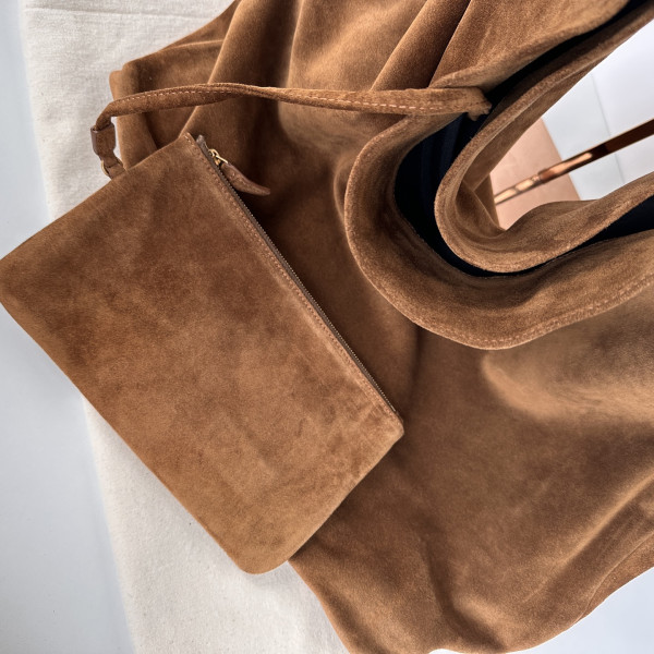 YSL amalia in suede - 40×50×1cm [834750] CELINE CHANEL ACCESSORIES LOEWE SHOES LOUIS VUITTON DIRO YSL OTHER BRAND HANDBAGS BALENCIAGA BOTTEGA VENETA GOYARD HERMES BURBERRY VALENTINO GUCCI FENDI MIUMIU CHLOE PRADA BVLGARI SUITCASE NEW ARRIVAL 
