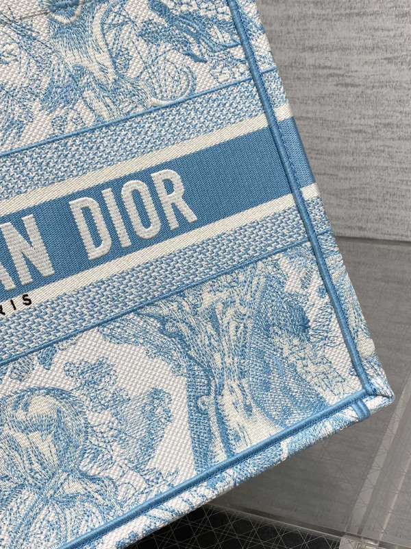 MEDIUM DIRO BOOK TOTE-36.5X27.5X16.5CM [C21EQ-082910] CELINE CHANEL ACCESSORIES LOEWE SHOES LOUIS VUITTON DIRO YSL OTHER BRAND HANDBAGS BALENCIAGA BOTTEGA VENETA GOYARD HERMES BURBERRY VALENTINO GUCCI FENDI MIUMIU CHLOE PRADA BVLGARI SUITCASE NEW ARRIVAL 