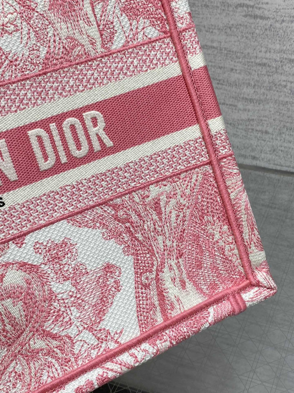 SMALL DIRO BOOK TOTE-26CM [C21EQ-082737] CELINE CHANEL ACCESSORIES LOEWE SHOES LOUIS VUITTON DIRO YSL OTHER BRAND HANDBAGS BALENCIAGA BOTTEGA VENETA GOYARD HERMES BURBERRY VALENTINO GUCCI FENDI MIUMIU CHLOE PRADA BVLGARI SUITCASE NEW ARRIVAL 