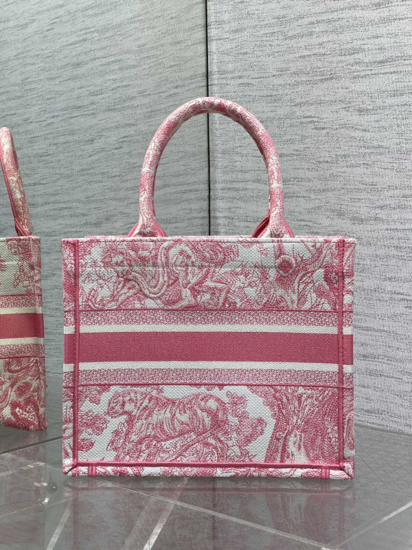 SMALL DIRO BOOK TOTE-26CM [C21EQ-082737] CELINE CHANEL ACCESSORIES LOEWE SHOES LOUIS VUITTON DIRO YSL OTHER BRAND HANDBAGS BALENCIAGA BOTTEGA VENETA GOYARD HERMES BURBERRY VALENTINO GUCCI FENDI MIUMIU CHLOE PRADA BVLGARI SUITCASE NEW ARRIVAL 