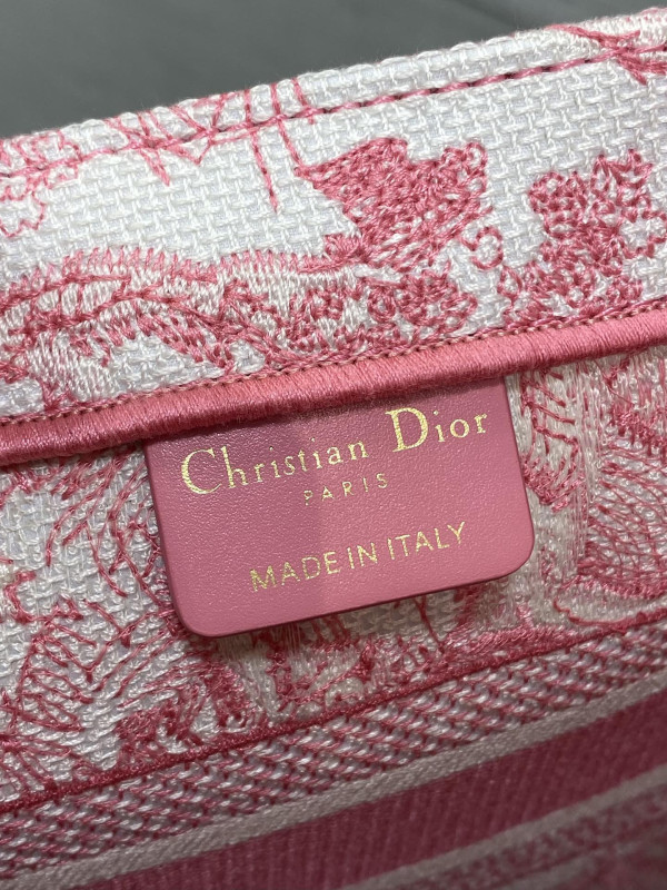 SMALL DIRO BOOK TOTE-26CM [C21EQ-082737] CELINE CHANEL ACCESSORIES LOEWE SHOES LOUIS VUITTON DIRO YSL OTHER BRAND HANDBAGS BALENCIAGA BOTTEGA VENETA GOYARD HERMES BURBERRY VALENTINO GUCCI FENDI MIUMIU CHLOE PRADA BVLGARI SUITCASE NEW ARRIVAL 