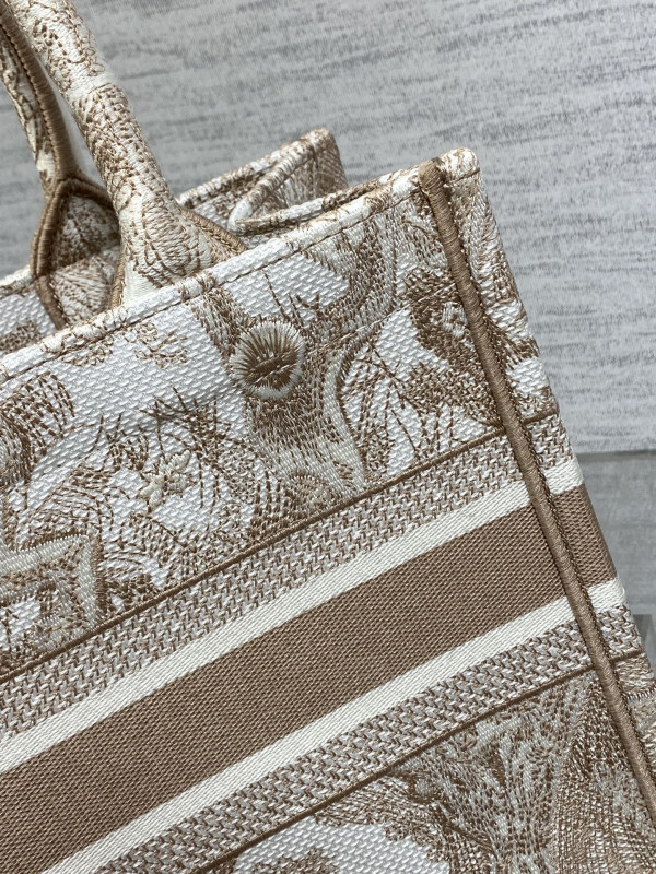SMALL DIRO BOOK TOTE-26CM [C21EQ-082457] CELINE CHANEL ACCESSORIES LOEWE SHOES LOUIS VUITTON DIRO YSL OTHER BRAND HANDBAGS BALENCIAGA BOTTEGA VENETA GOYARD HERMES BURBERRY VALENTINO GUCCI FENDI MIUMIU CHLOE PRADA BVLGARI SUITCASE NEW ARRIVAL 