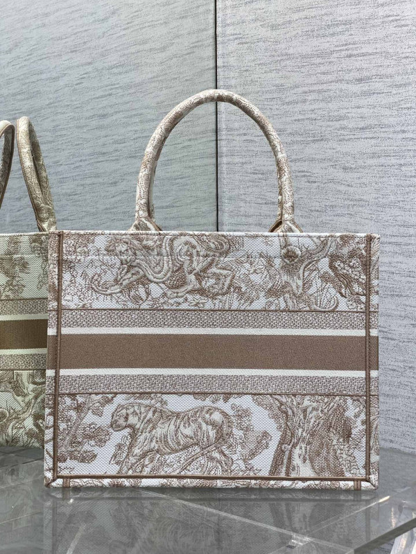 MEDIUM DIRO BOOK TOTE-36.5X27.5X16.5CM [C21EQ-082402] CELINE CHANEL ACCESSORIES LOEWE SHOES LOUIS VUITTON DIRO YSL OTHER BRAND HANDBAGS BALENCIAGA BOTTEGA VENETA GOYARD HERMES BURBERRY VALENTINO GUCCI FENDI MIUMIU CHLOE PRADA BVLGARI SUITCASE NEW ARRIVAL 