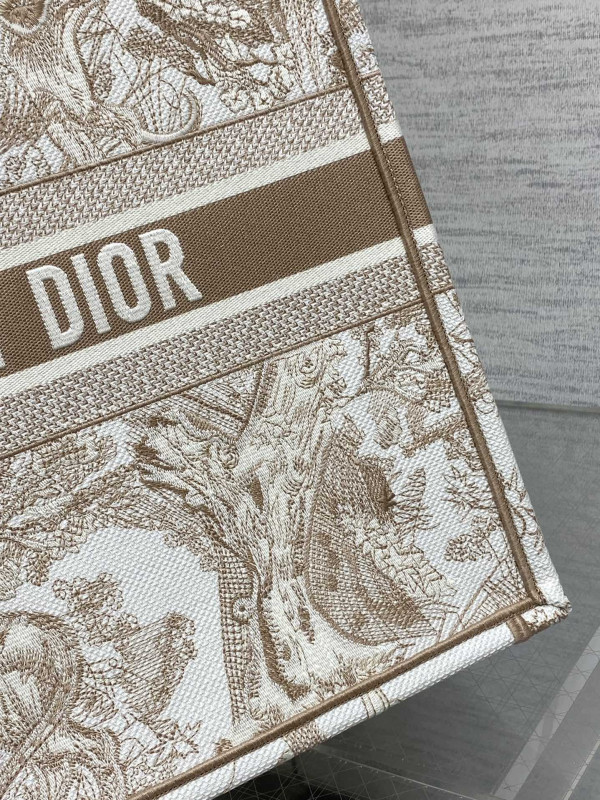 Large Diro Book Tote-42*35*18.5cm [C21EQ-082252] CELINE CHANEL ACCESSORIES LOEWE SHOES LOUIS VUITTON DIRO YSL OTHER BRAND HANDBAGS BALENCIAGA BOTTEGA VENETA GOYARD HERMES BURBERRY VALENTINO GUCCI FENDI MIUMIU CHLOE PRADA BVLGARI SUITCASE NEW ARRIVAL 