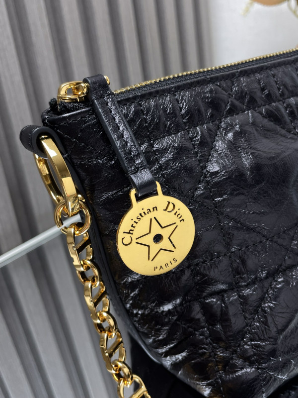 Dirostar Hobo Bag with Chain - 22*14.5*10CM [C21EQ-081512] CELINE CHANEL ACCESSORIES LOEWE SHOES LOUIS VUITTON DIRO YSL OTHER BRAND HANDBAGS BALENCIAGA BOTTEGA VENETA GOYARD HERMES BURBERRY VALENTINO GUCCI FENDI MIUMIU CHLOE PRADA BVLGARI SUITCASE NEW ARRIVAL 