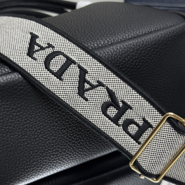 Prada Small leather bag - 23*21*10CM [1BC145-3] CELINE CHANEL ACCESSORIES LOEWE SHOES LOUIS VUITTON DIRO YSL OTHER BRAND HANDBAGS BALENCIAGA BOTTEGA VENETA GOYARD HERMES BURBERRY VALENTINO GUCCI FENDI MIUMIU CHLOE PRADA BVLGARI SUITCASE NEW ARRIVAL 