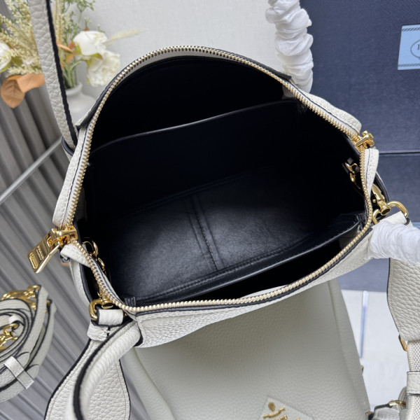 Prada Small leather bag - 23*21*10CM [1BC145] CELINE CHANEL ACCESSORIES LOEWE SHOES LOUIS VUITTON DIRO YSL OTHER BRAND HANDBAGS BALENCIAGA BOTTEGA VENETA GOYARD HERMES BURBERRY VALENTINO GUCCI FENDI MIUMIU CHLOE PRADA BVLGARI SUITCASE NEW ARRIVAL 