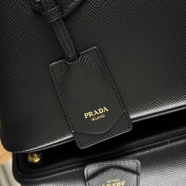 Prada Small Double Saffiano leather bag [1BG443-2] CELINE CHANEL ACCESSORIES LOEWE SHOES LOUIS VUITTON DIRO YSL OTHER BRAND HANDBAGS BALENCIAGA BOTTEGA VENETA GOYARD HERMES BURBERRY VALENTINO GUCCI FENDI MIUMIU CHLOE PRADA BVLGARI SUITCASE NEW ARRIVAL 