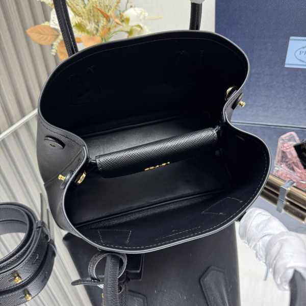 Prada Small Double Saffiano leather bag [1BG443-2] CELINE CHANEL ACCESSORIES LOEWE SHOES LOUIS VUITTON DIRO YSL OTHER BRAND HANDBAGS BALENCIAGA BOTTEGA VENETA GOYARD HERMES BURBERRY VALENTINO GUCCI FENDI MIUMIU CHLOE PRADA BVLGARI SUITCASE NEW ARRIVAL 