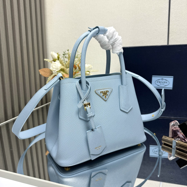 Prada Small Double Saffiano leather bag [1BG443] CELINE CHANEL ACCESSORIES LOEWE SHOES LOUIS VUITTON DIRO YSL OTHER BRAND HANDBAGS BALENCIAGA BOTTEGA VENETA GOYARD HERMES BURBERRY VALENTINO GUCCI FENDI MIUMIU CHLOE PRADA BVLGARI SUITCASE NEW ARRIVAL 