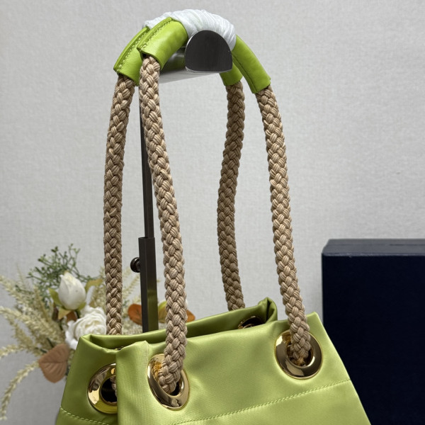 Prada Mariner Re-Nylon small bucket bag [1BE082] CELINE CHANEL ACCESSORIES LOEWE SHOES LOUIS VUITTON DIRO YSL OTHER BRAND HANDBAGS BALENCIAGA BOTTEGA VENETA GOYARD HERMES BURBERRY VALENTINO GUCCI FENDI MIUMIU CHLOE PRADA BVLGARI SUITCASE NEW ARRIVAL 