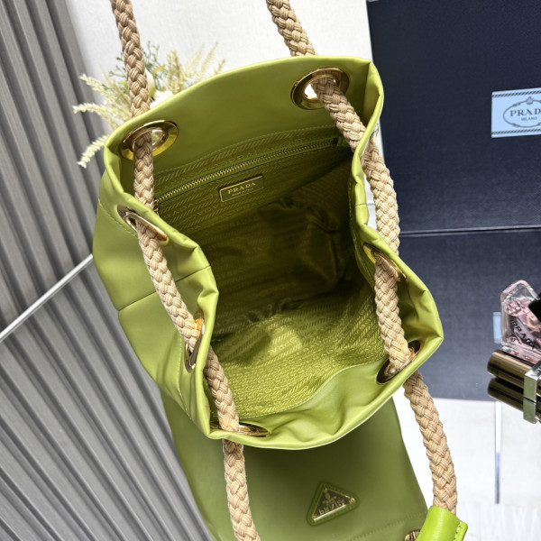 Prada Mariner Re-Nylon small bucket bag [1BE082] CELINE CHANEL ACCESSORIES LOEWE SHOES LOUIS VUITTON DIRO YSL OTHER BRAND HANDBAGS BALENCIAGA BOTTEGA VENETA GOYARD HERMES BURBERRY VALENTINO GUCCI FENDI MIUMIU CHLOE PRADA BVLGARI SUITCASE NEW ARRIVAL 