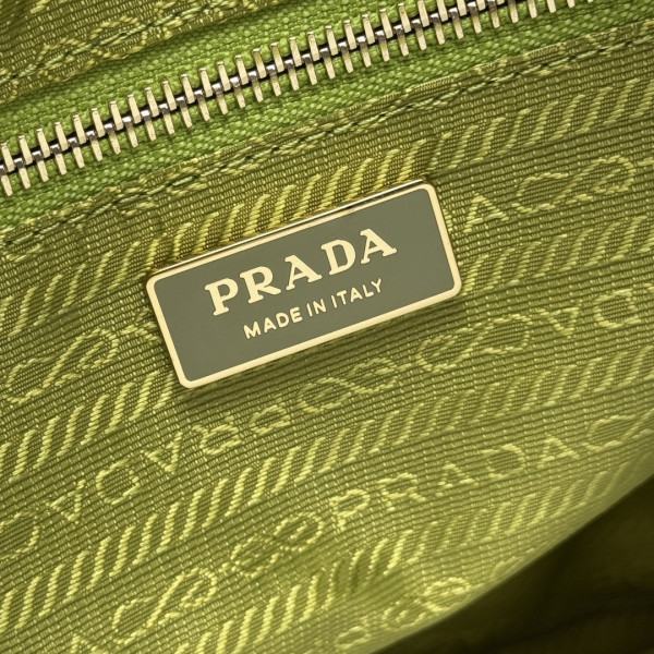 Prada Mariner Re-Nylon small bucket bag [1BE082] CELINE CHANEL ACCESSORIES LOEWE SHOES LOUIS VUITTON DIRO YSL OTHER BRAND HANDBAGS BALENCIAGA BOTTEGA VENETA GOYARD HERMES BURBERRY VALENTINO GUCCI FENDI MIUMIU CHLOE PRADA BVLGARI SUITCASE NEW ARRIVAL 