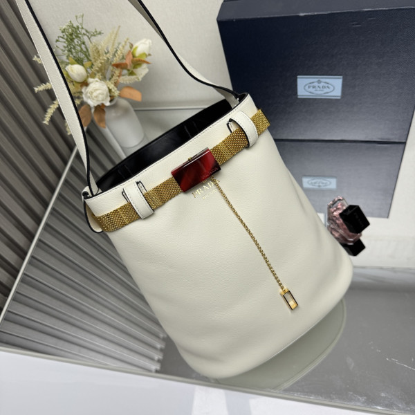 Prada Buckle leather bucket bag with jeweled belt [1BE085] CELINE CHANEL ACCESSORIES LOEWE SHOES LOUIS VUITTON DIRO YSL OTHER BRAND HANDBAGS BALENCIAGA BOTTEGA VENETA GOYARD HERMES BURBERRY VALENTINO GUCCI FENDI MIUMIU CHLOE PRADA BVLGARI SUITCASE NEW ARRIVAL 
