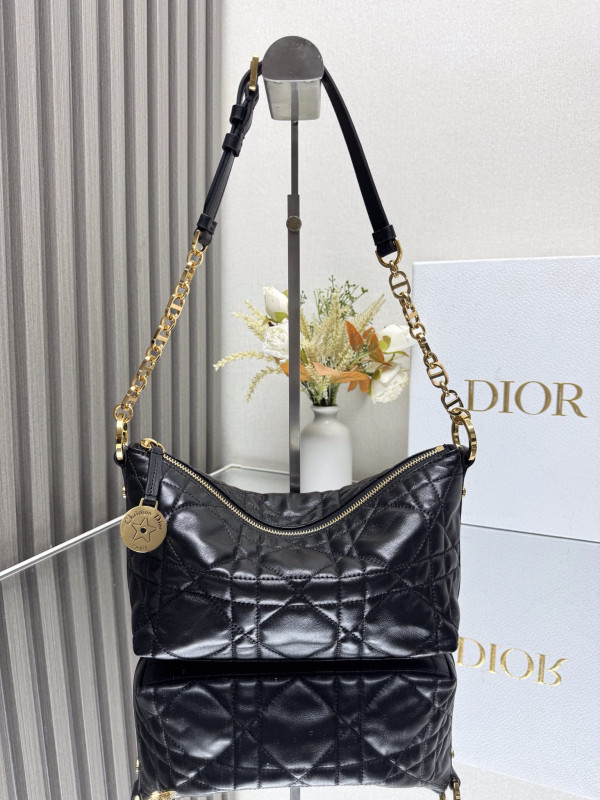 (image for) Dirostar Hobo Bag with Chain - 22*14.5*10CM