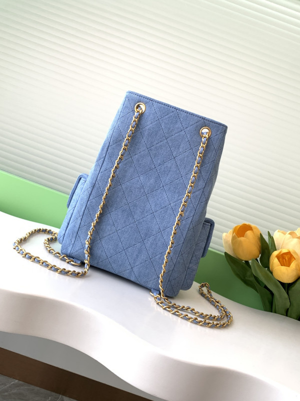 CL Backpack Denim - 24.5x18x8cm [C21EK-025623] CELINE CHANEL ACCESSORIES LOEWE SHOES LOUIS VUITTON DIRO YSL OTHER BRAND HANDBAGS BALENCIAGA BOTTEGA VENETA GOYARD HERMES BURBERRY VALENTINO GUCCI FENDI MIUMIU CHLOE PRADA BVLGARI SUITCASE NEW ARRIVAL 