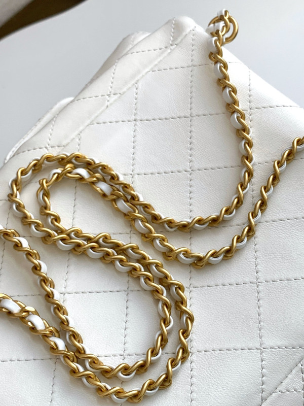 CL BACKPACK LAMBSKIN - 24.5*18*8CM [C21EK-025401] CELINE CHANEL ACCESSORIES LOEWE SHOES LOUIS VUITTON DIRO YSL OTHER BRAND HANDBAGS BALENCIAGA BOTTEGA VENETA GOYARD HERMES BURBERRY VALENTINO GUCCI FENDI MIUMIU CHLOE PRADA BVLGARI SUITCASE NEW ARRIVAL 