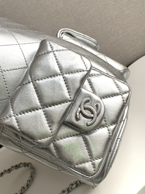 CL BACKPACK LAMBSKIN - 24.5*18*8CM [AS5310] CELINE CHANEL ACCESSORIES LOEWE SHOES LOUIS VUITTON DIRO YSL OTHER BRAND HANDBAGS BALENCIAGA BOTTEGA VENETA GOYARD HERMES BURBERRY VALENTINO GUCCI FENDI MIUMIU CHLOE PRADA BVLGARI SUITCASE NEW ARRIVAL 