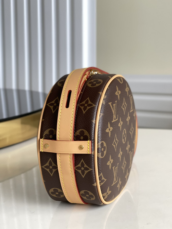 Louis Vuitton Nicolas Ghesquière [M45578] CELINE CHANEL ACCESSORIES LOEWE SHOES LOUIS VUITTON DIRO YSL OTHER BRAND HANDBAGS BALENCIAGA BOTTEGA VENETA GOYARD HERMES BURBERRY VALENTINO GUCCI FENDI MIUMIU CHLOE PRADA BVLGARI SUITCASE NEW ARRIVAL 