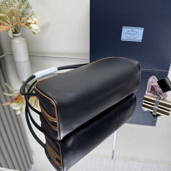 Prada Swing smooth leather shoulder bag-28*11.5*10CM [1BC249] CELINE CHANEL ACCESSORIES LOEWE SHOES LOUIS VUITTON DIRO YSL OTHER BRAND HANDBAGS BALENCIAGA BOTTEGA VENETA GOYARD HERMES BURBERRY VALENTINO GUCCI FENDI MIUMIU CHLOE PRADA BVLGARI SUITCASE NEW ARRIVAL 
